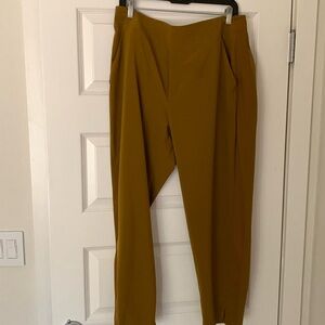 Athleta Brooklyn Ankle Pant Size 16 Mustard